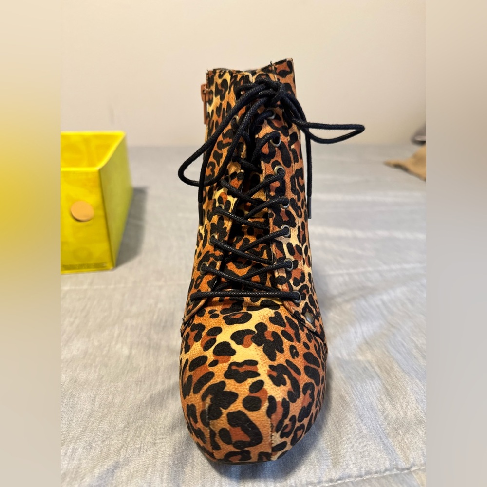 Size 8 Leopard Print Ankle Boots! - Picture 4 of 11